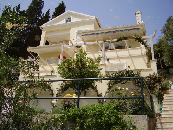 322062 - Villa For sale, Corfu, 263 sq.m., €980.000