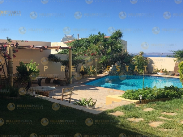 565137 - Villa For sale, Nea Alikarnassos, 350 sq.m., €505.000